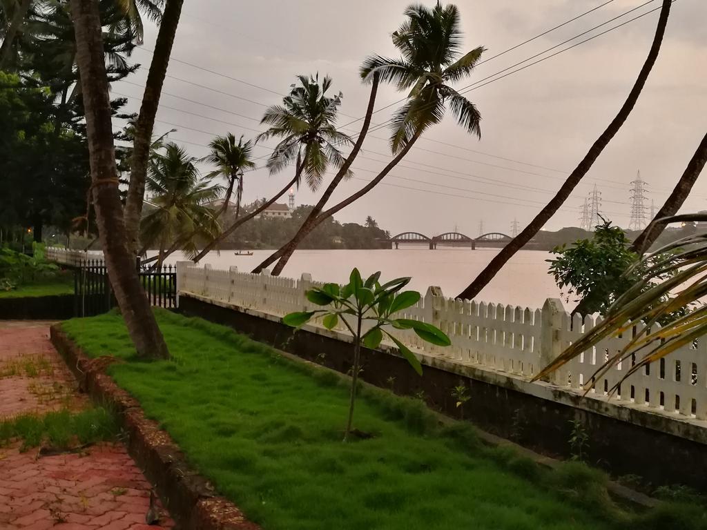 Nisarga Nirvana River House Mangalore Exteriör bild