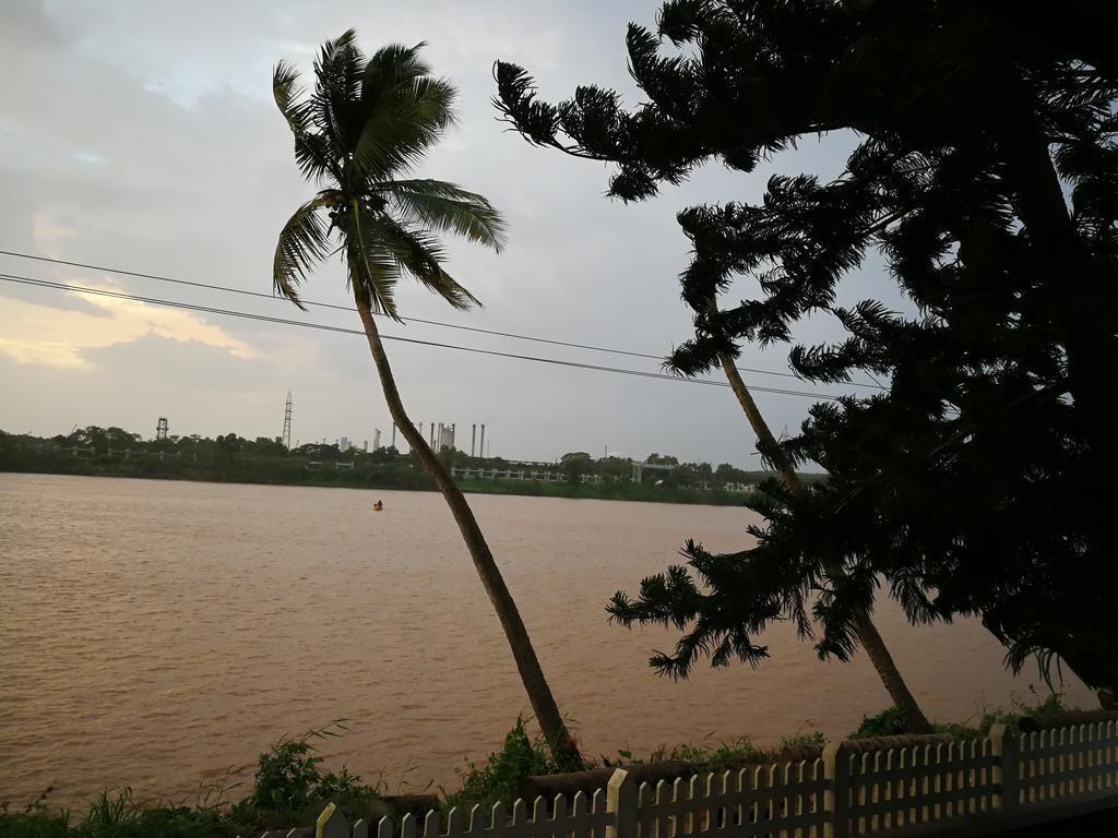 Nisarga Nirvana River House Mangalore Exteriör bild