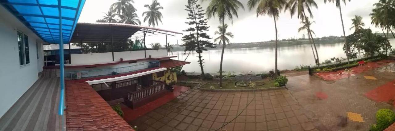 Nisarga Nirvana River House Mangalore Exteriör bild